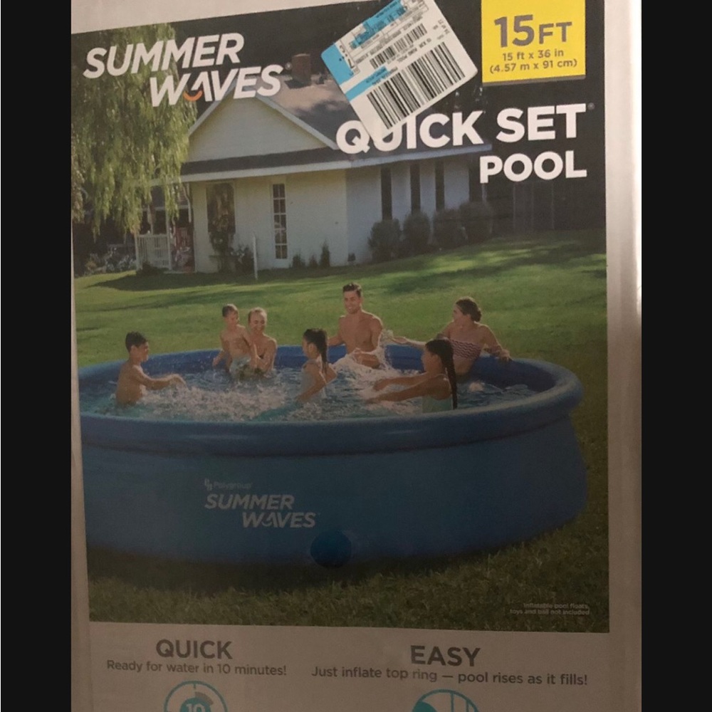 Brand New Quickset Pool 36inch, 30 Inch Water Level